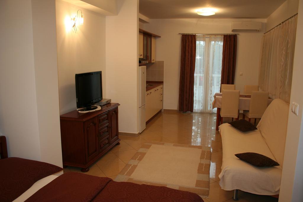 Apartments Villa Sunce Dugi Rat Pokoj fotografie