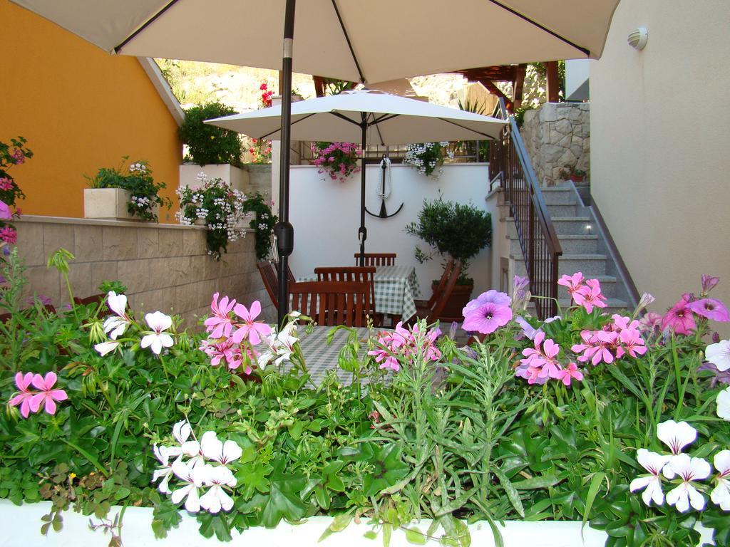 Apartments Villa Sunce Dugi Rat Exteriér fotografie