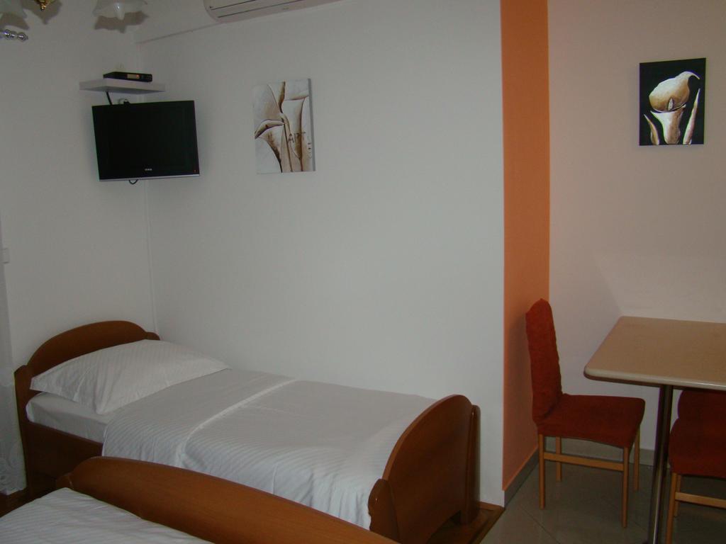 Apartments Villa Sunce Dugi Rat Pokoj fotografie