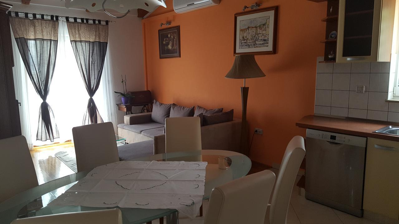 Apartments Villa Sunce Dugi Rat Exteriér fotografie